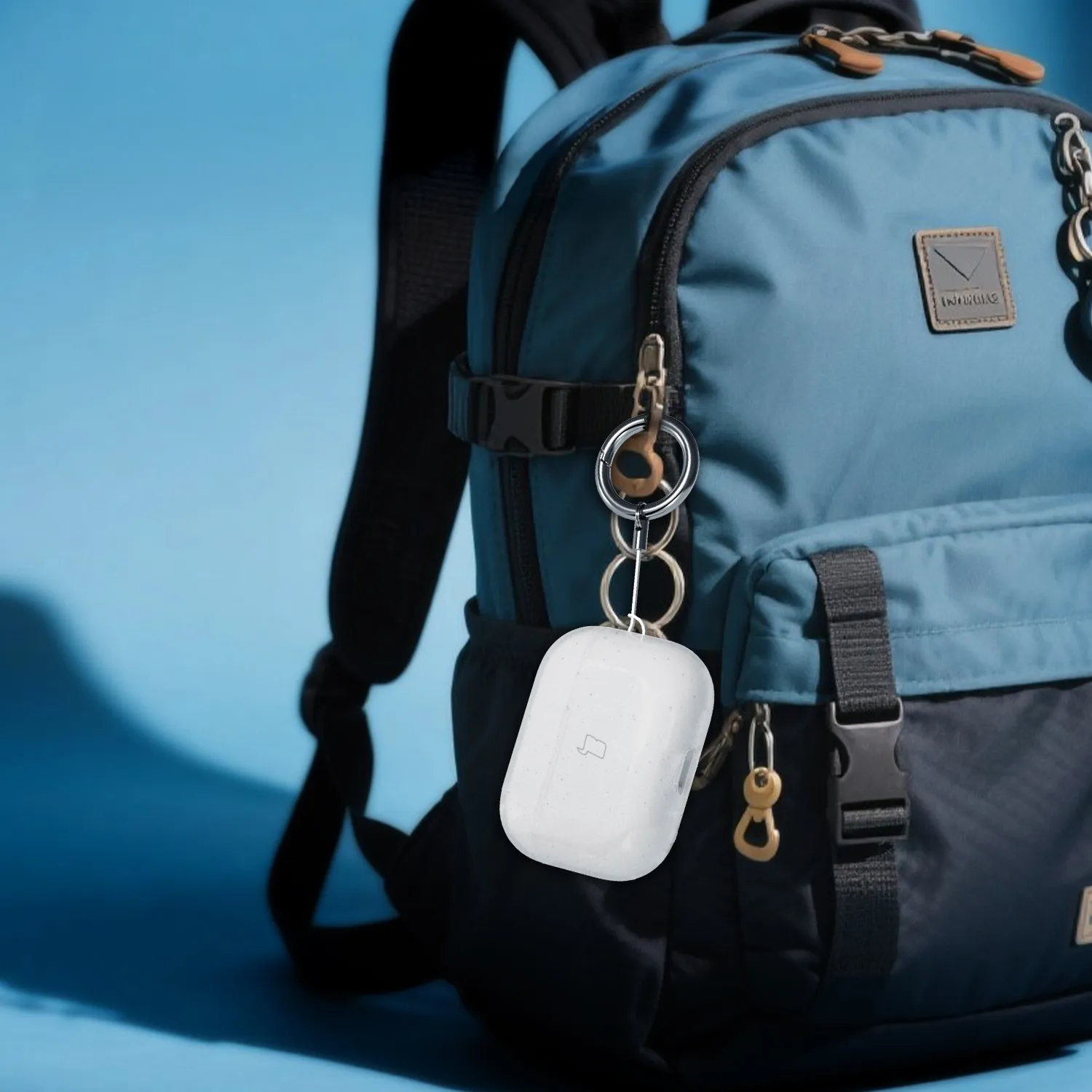 Etui na słuchawki z karabińczykiem Bizon Case Headphone Clear do Airpods Pro 3